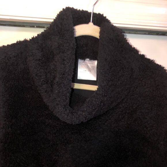 LULULEMON Sherpa cozy black pullover - Picture 8 of 8